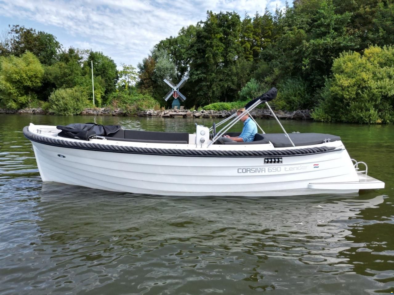 Corsiva 690 Tender