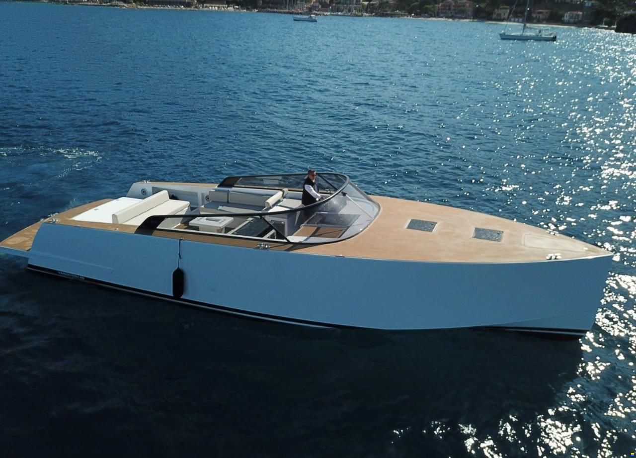 VanDutch 48