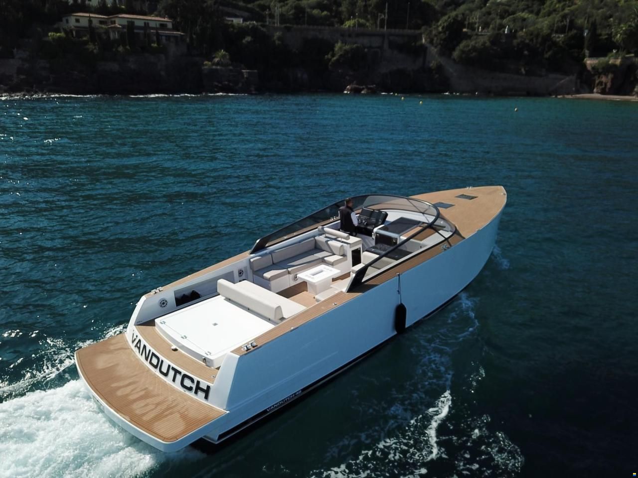 VanDutch 48