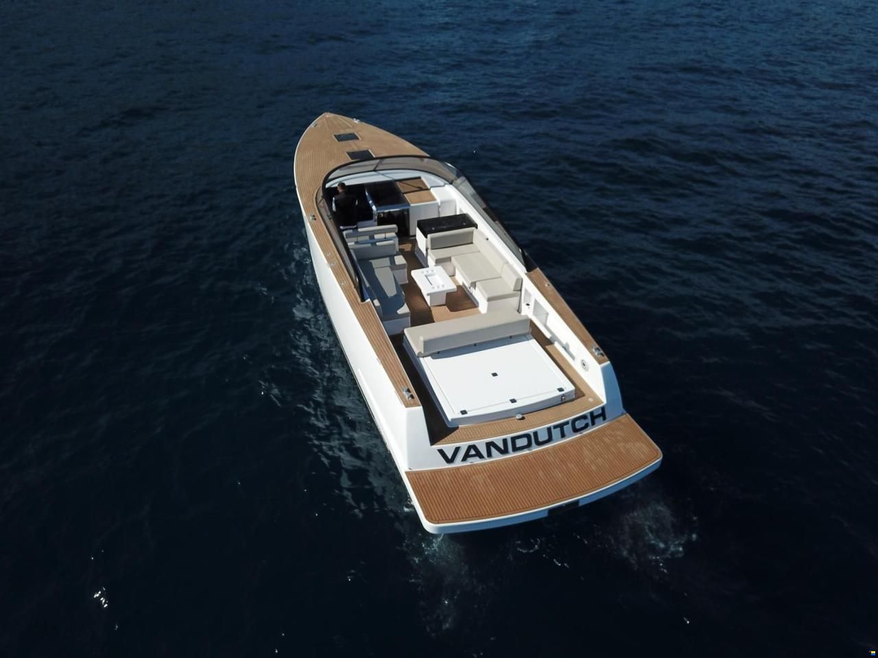 VanDutch 48
