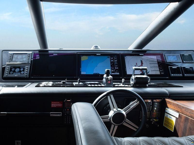 Sunseeker 95 Yacht