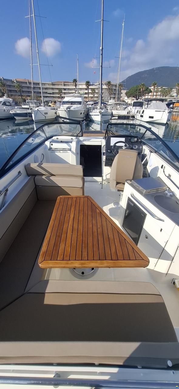 Quicksilver 805 ACTIV CRUISER
