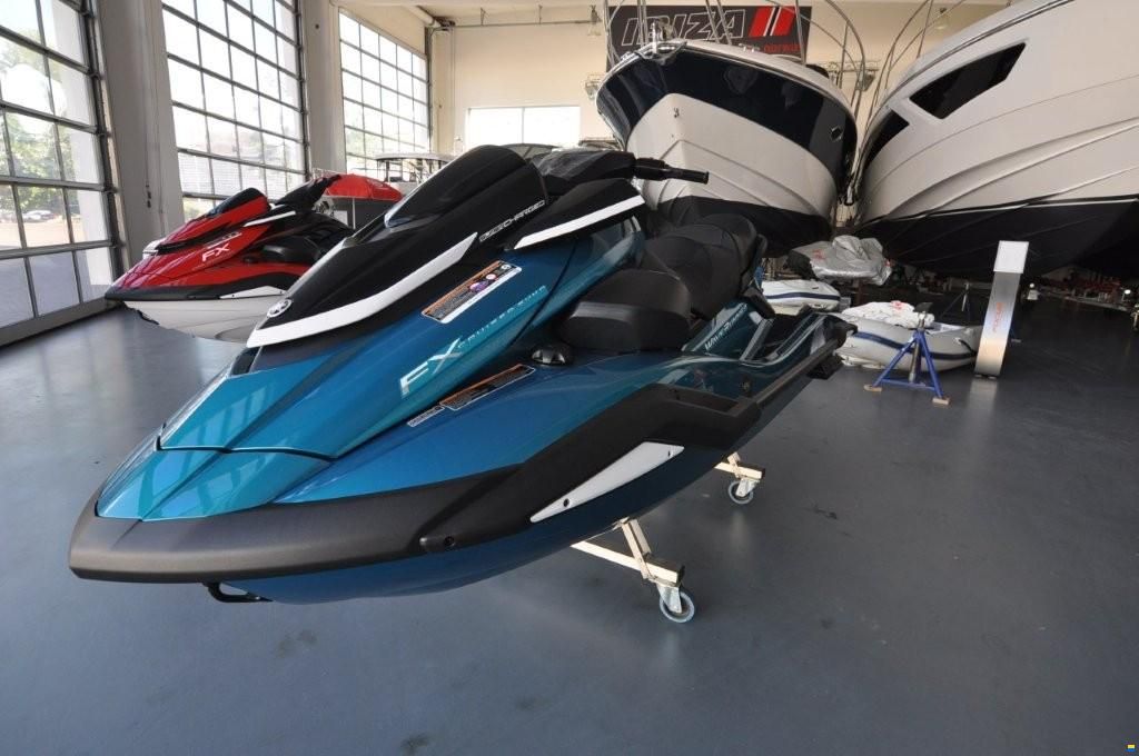 Yamaha WaveRunner FX Cruiser SVHO