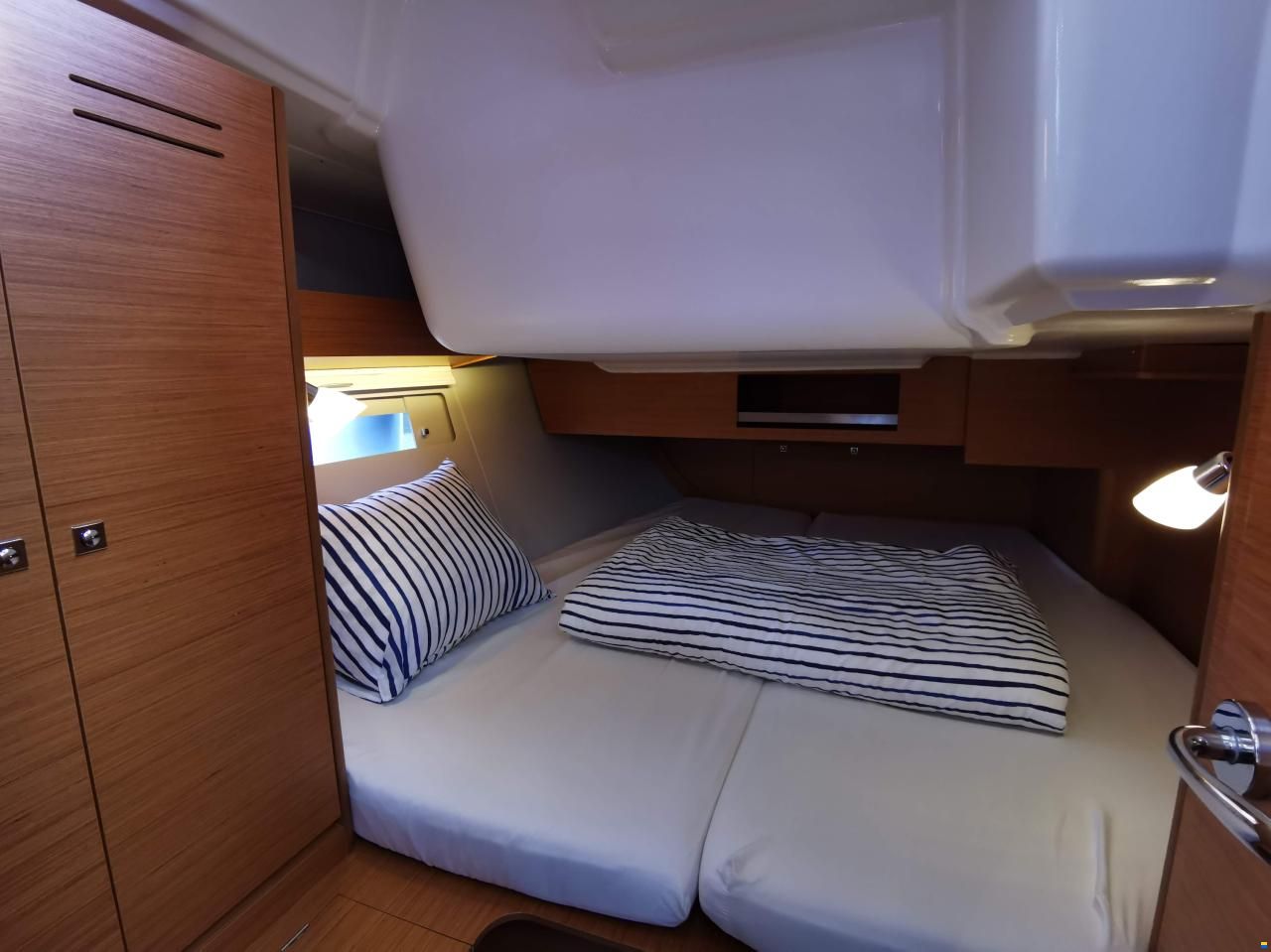 Dufour 390
