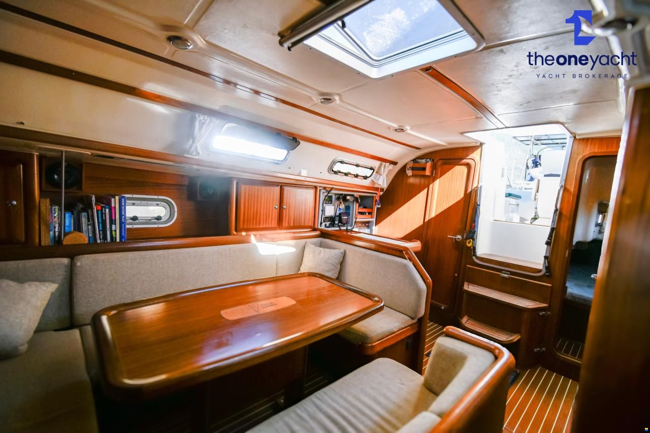 Bavaria 38 Holiday