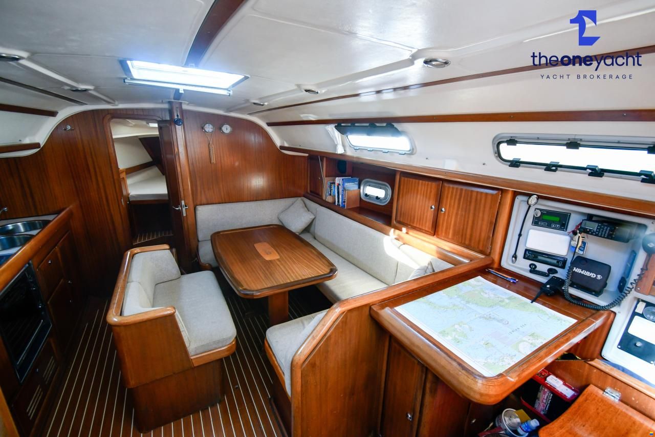Bavaria 38 Holiday