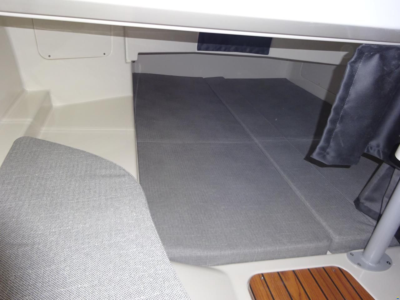 Quicksilver Activ 805 Cruiser