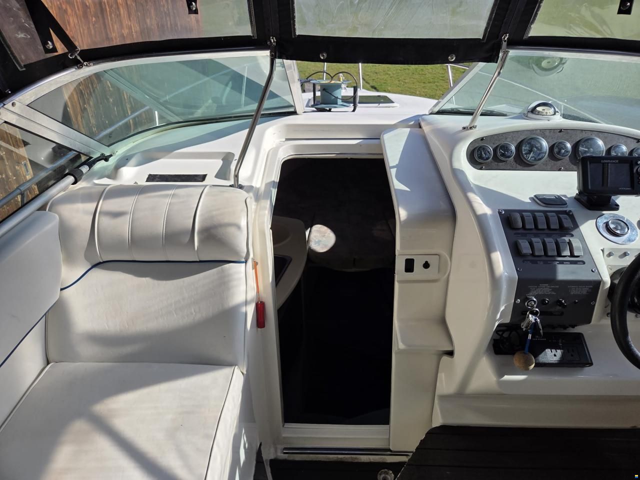 SEA RAY 250 DA Sundancer