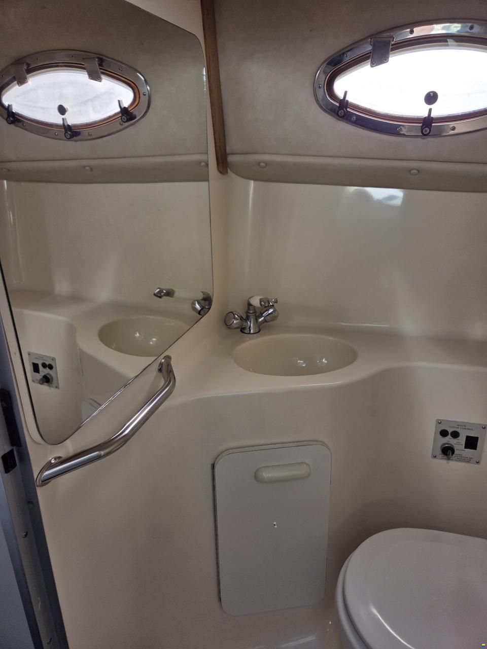 SEA RAY 250 DA Sundancer