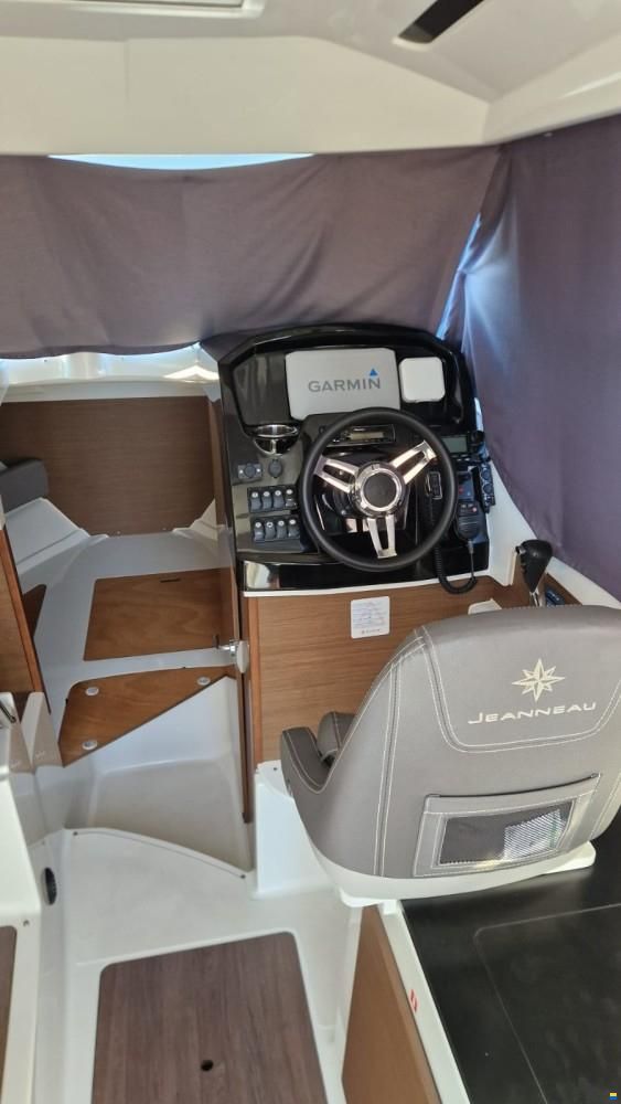 Jeanneau Merry Fisher 795