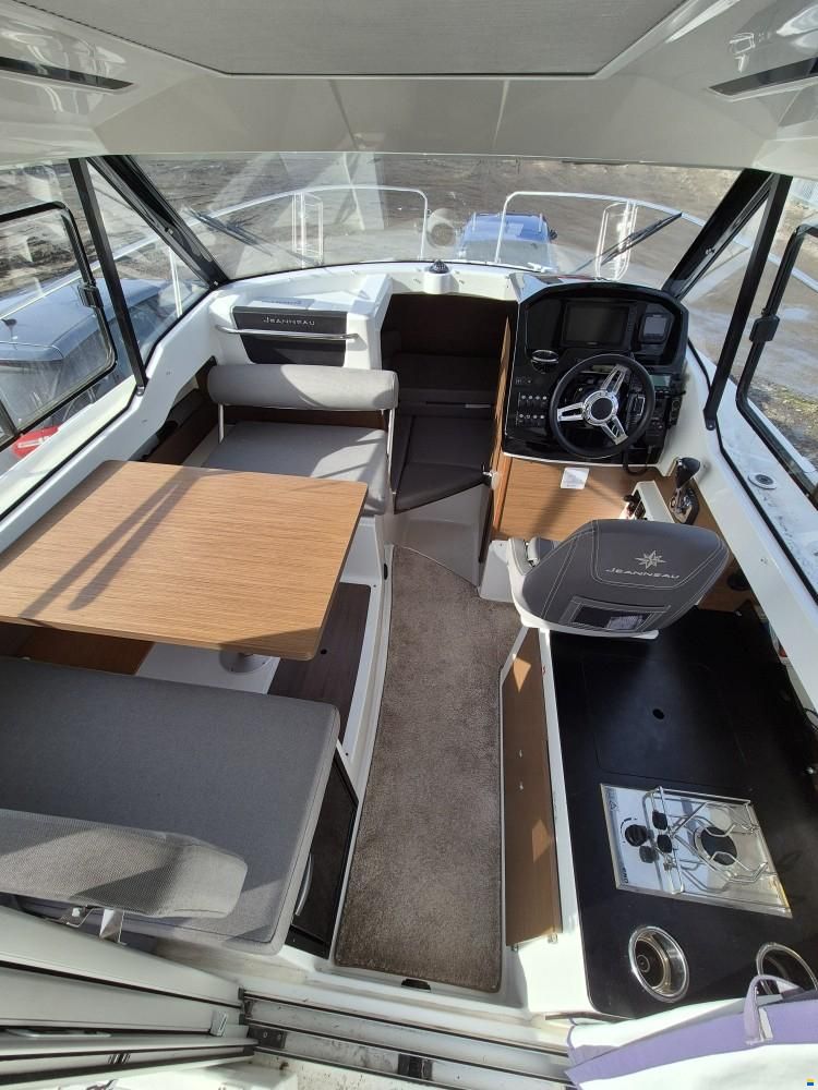 Jeanneau Merry Fisher 795
