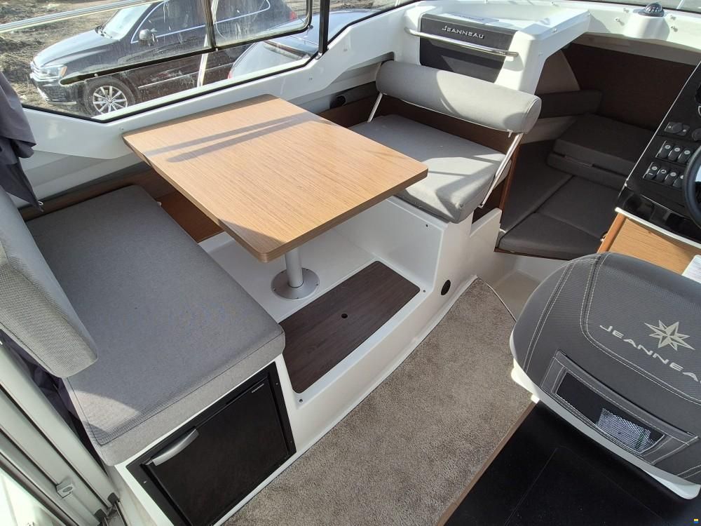 Jeanneau Merry Fisher 795