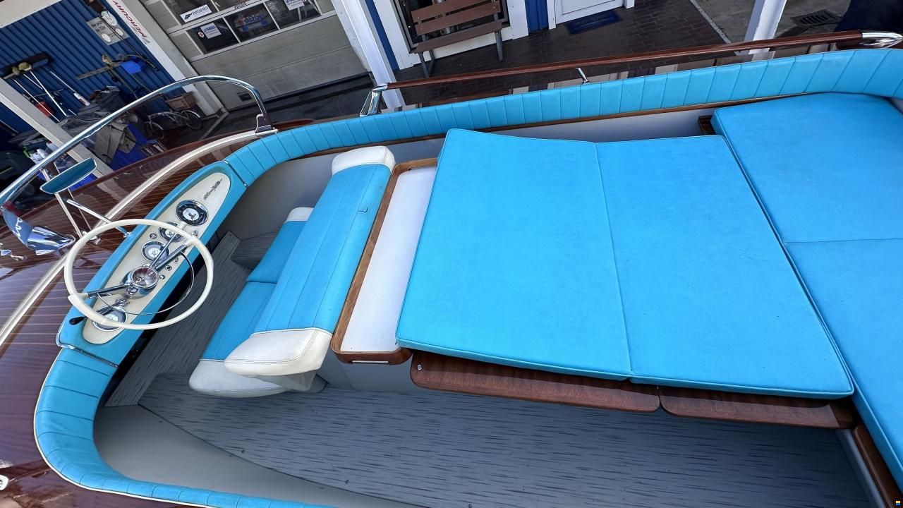 Riva Junior