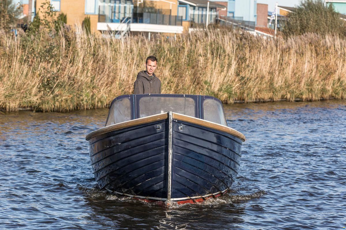 Victoria 700