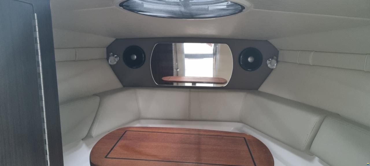 Regal 2550 Cuddy