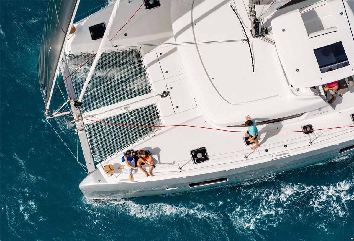 Lagoon 42
