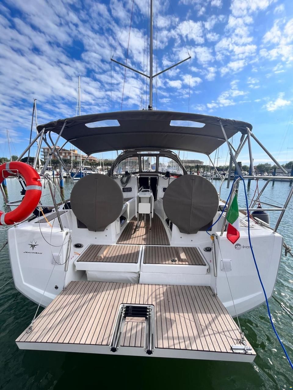 Jeanneau Sun Odyssey 349