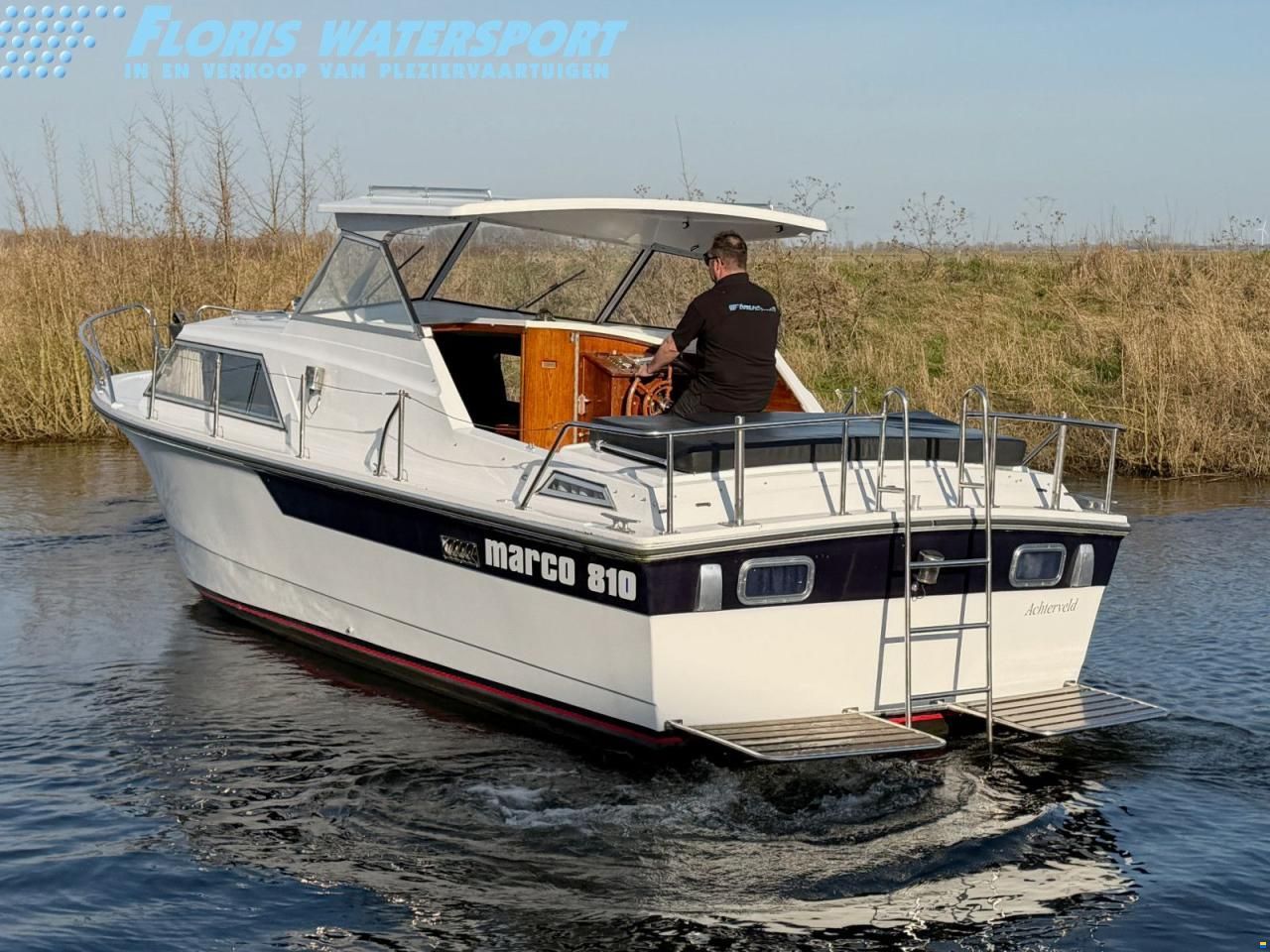 Marco Yachts 810