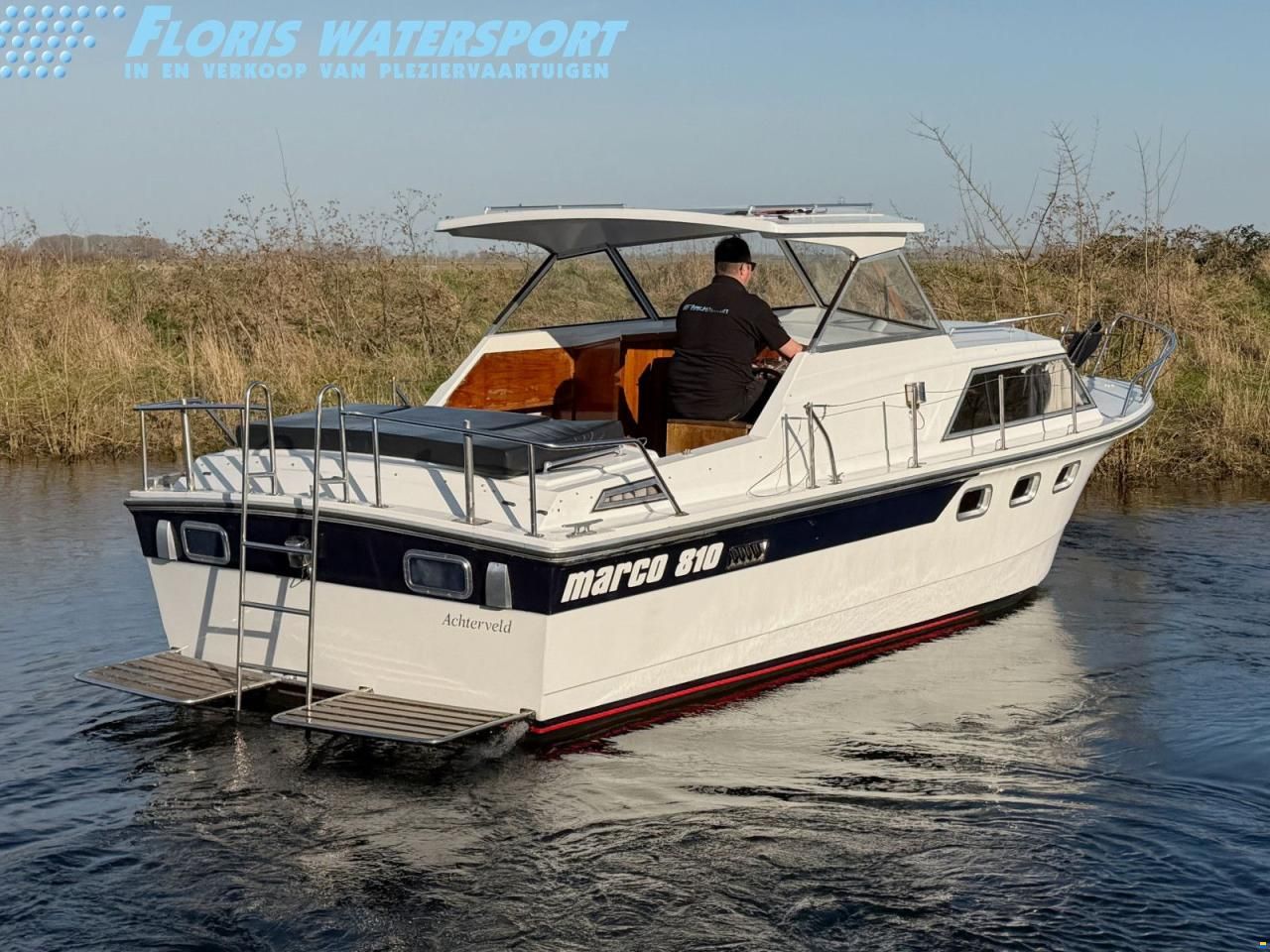 Marco Yachts 810
