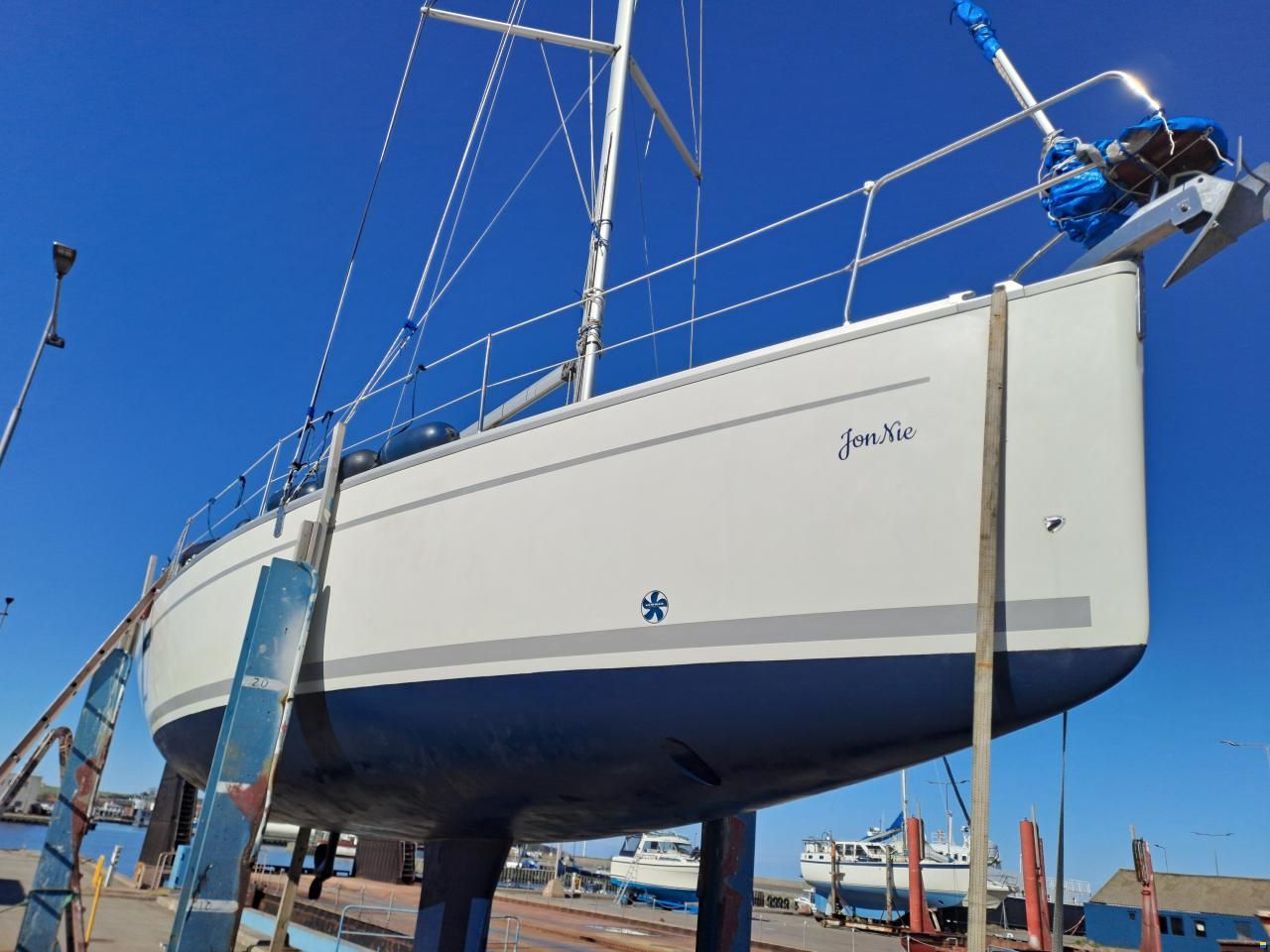 Bavaria Cruiser 32