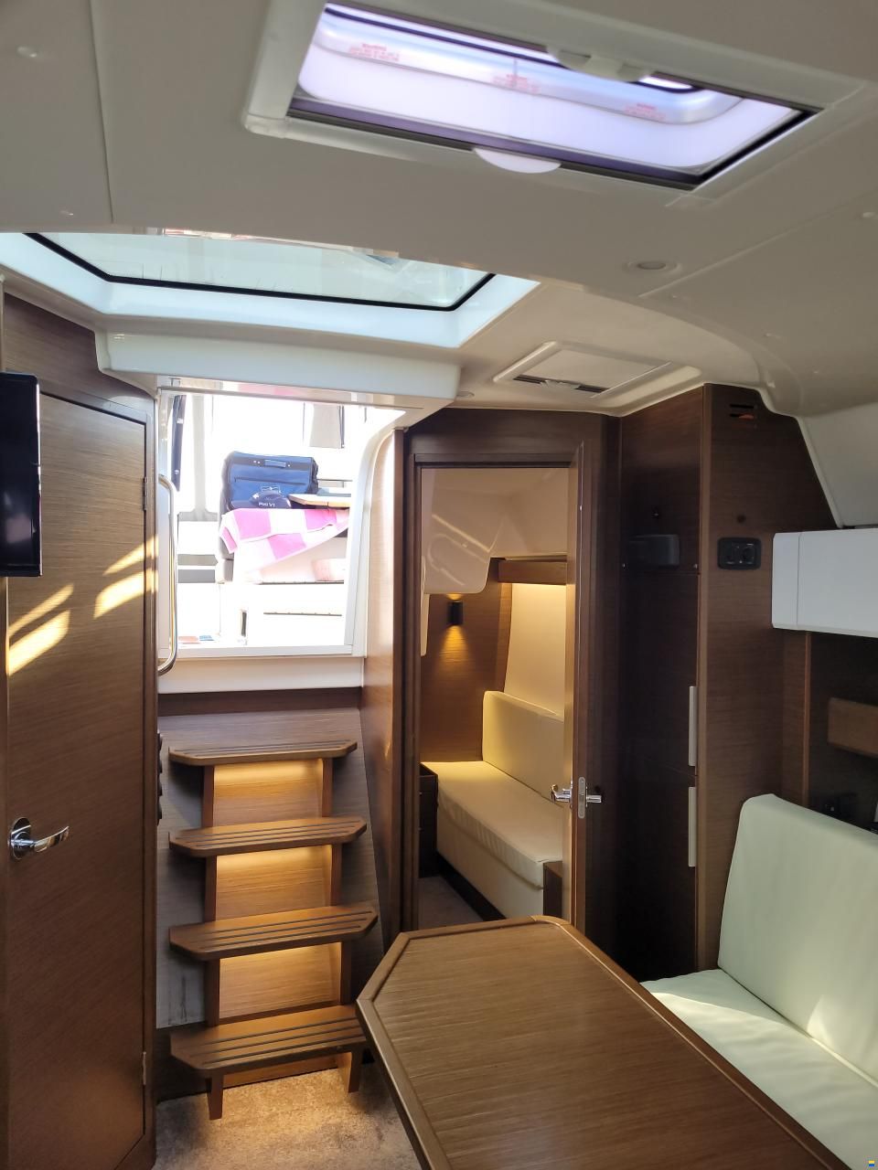 Bavaria S33HT