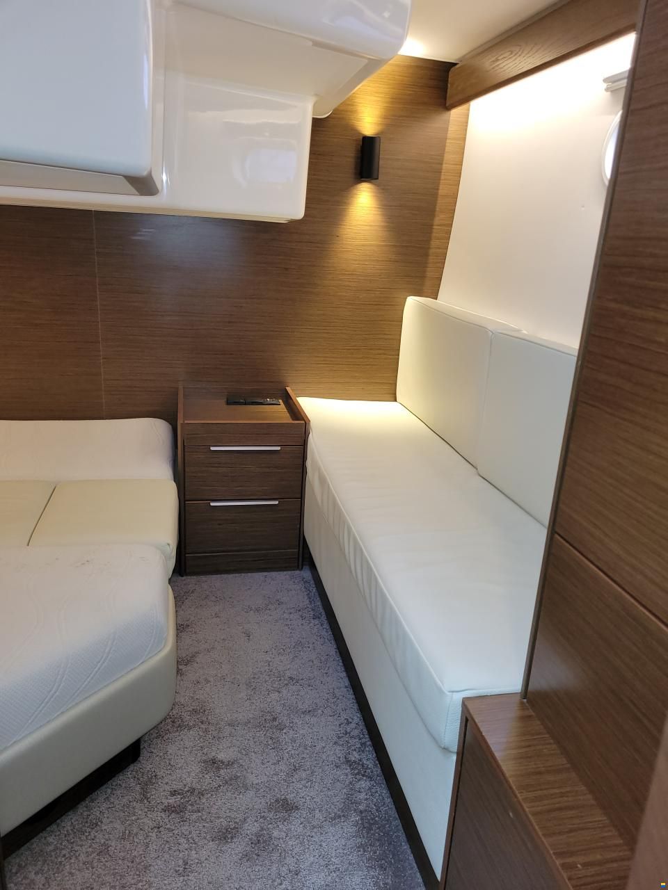Bavaria S33HT