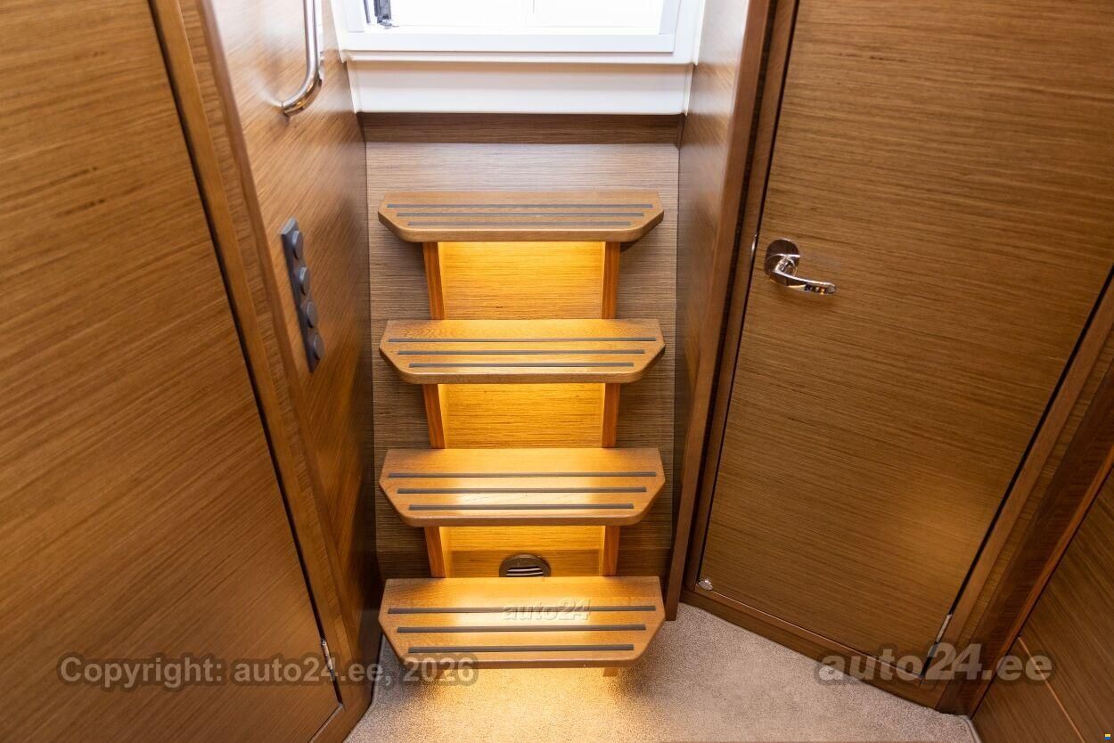 Bavaria S33 HT