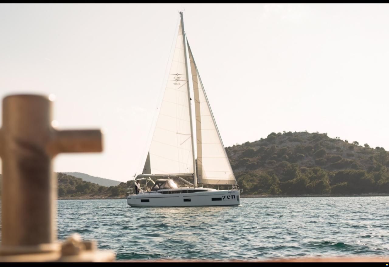 Bavaria C38