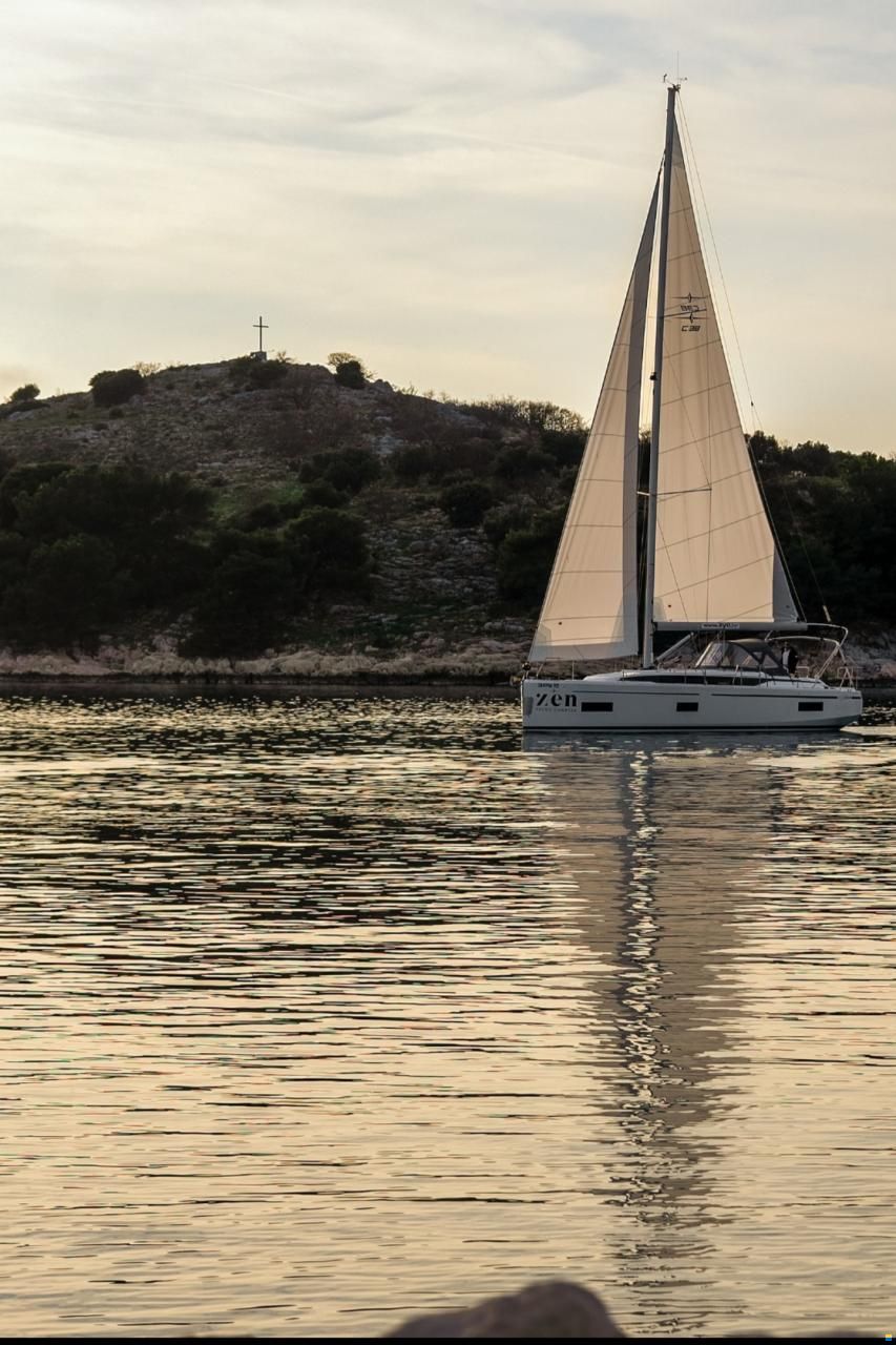 Bavaria C38
