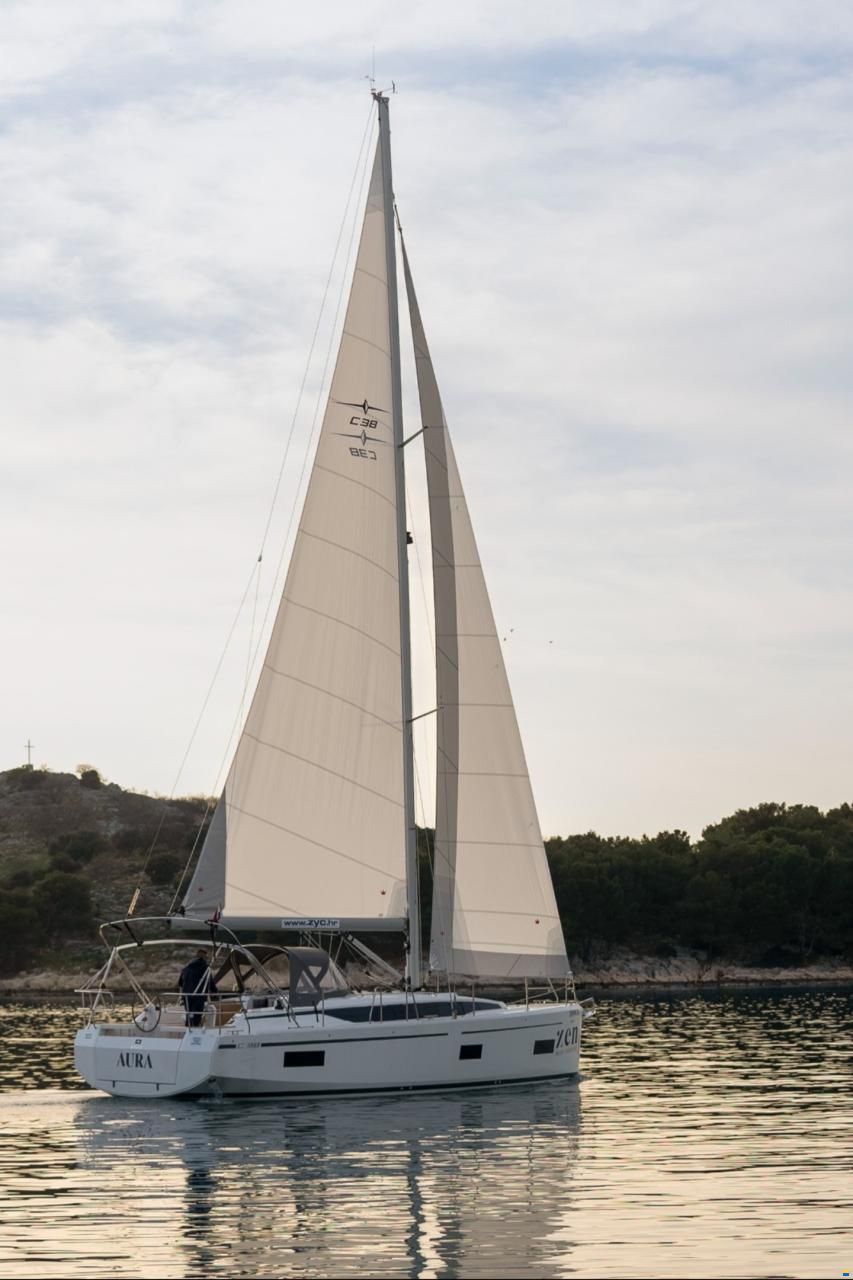Bavaria C38