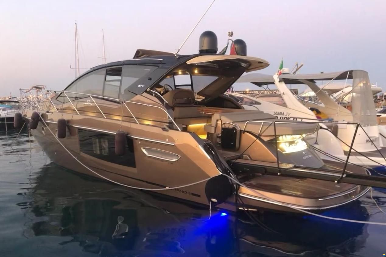 Cranchi M44 HT
