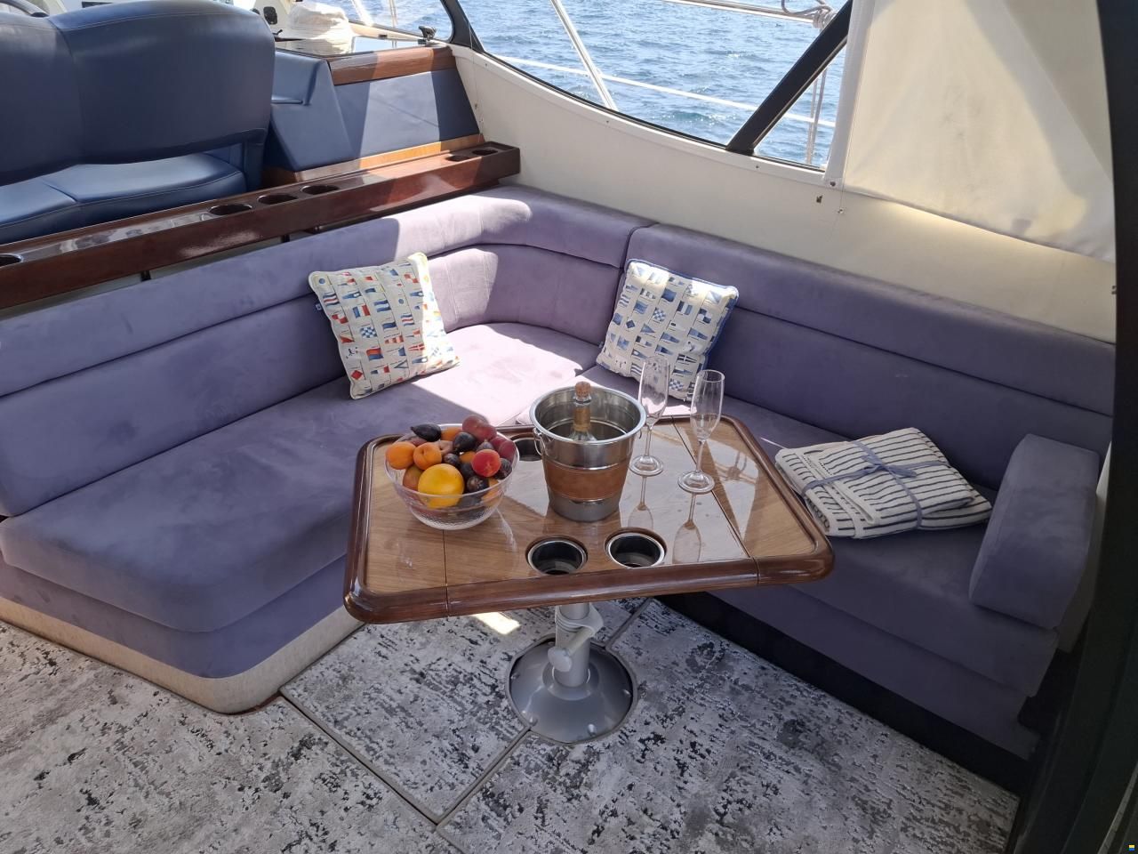 Sealine C39