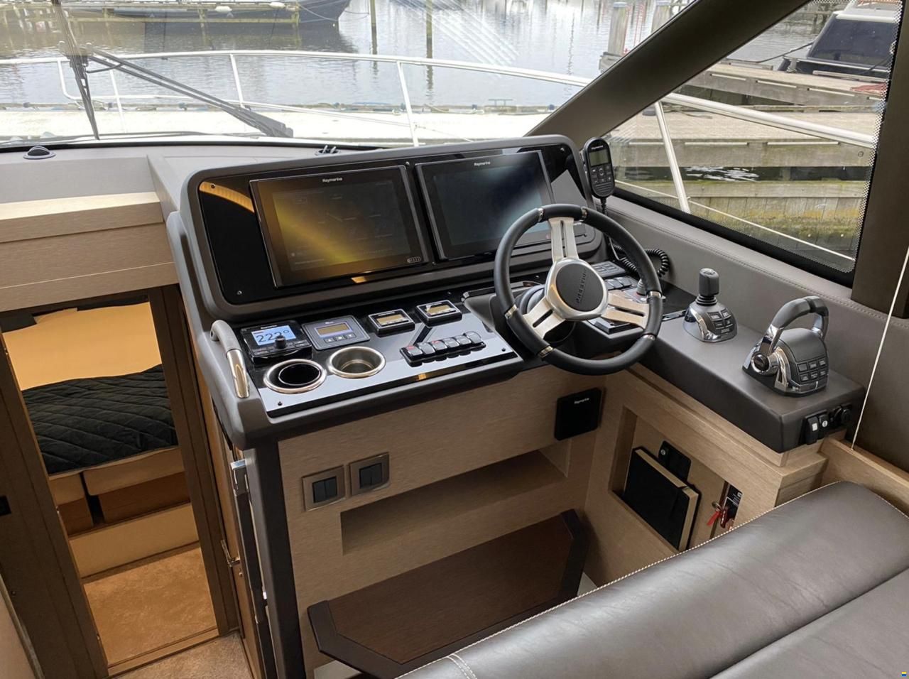 Prestige 460 FLY