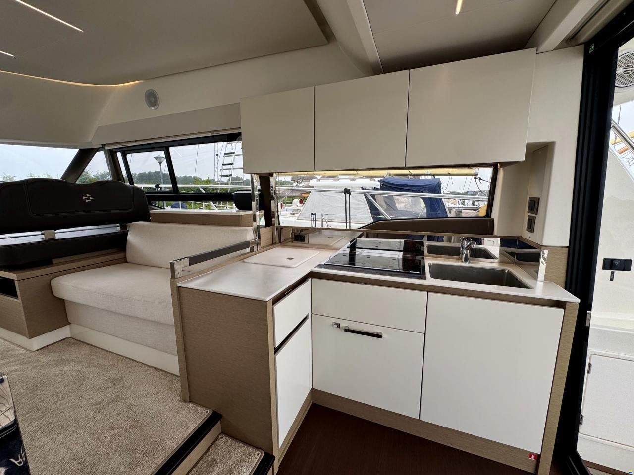 Prestige 460 FLY