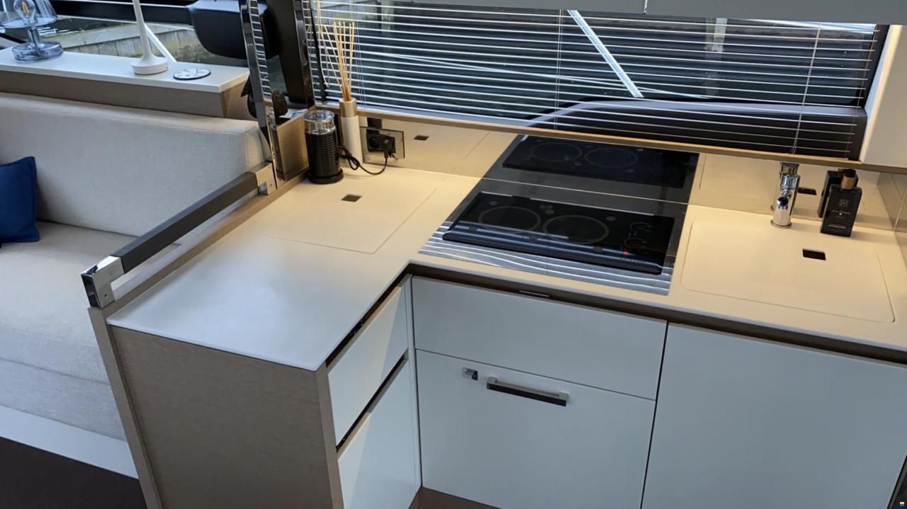 Prestige 460 FLY