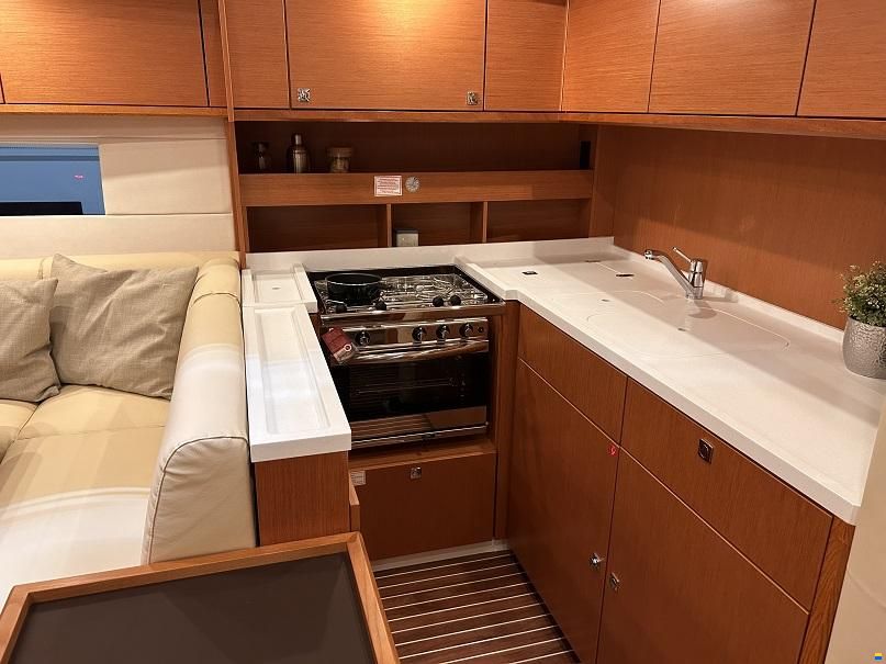 Bavaria C57 Style