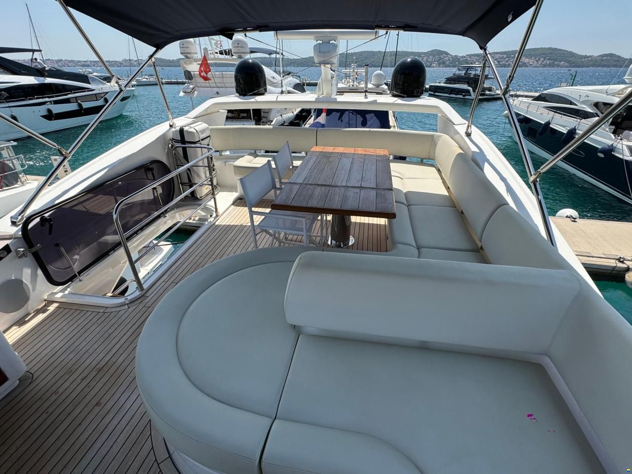 Sunseeker Manhattan 66