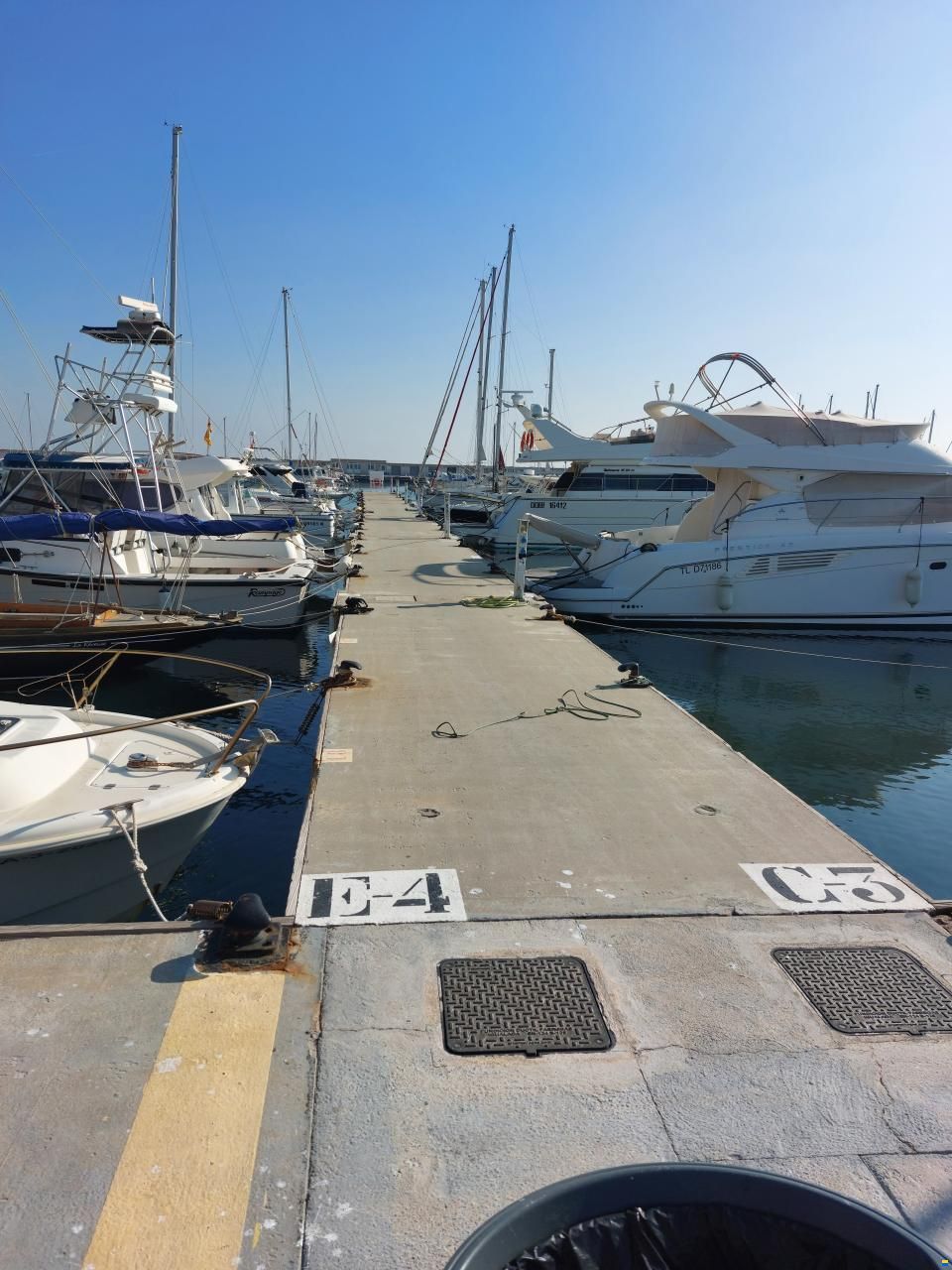 Venta Amarre de 14 x 4,5 metros