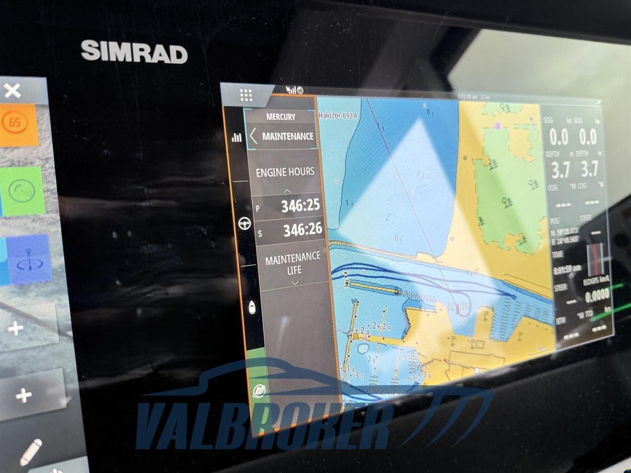 Axopar 37 XC Cross Cabin