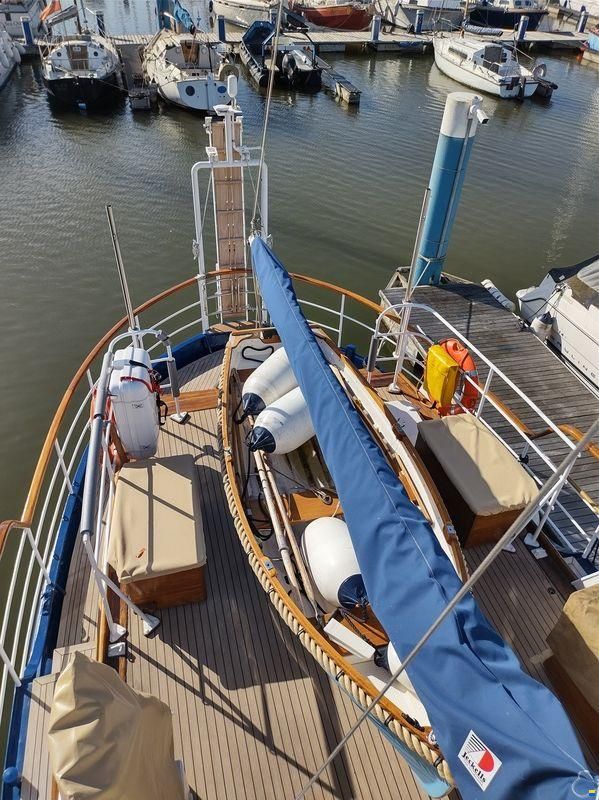 Custom Motorsailer