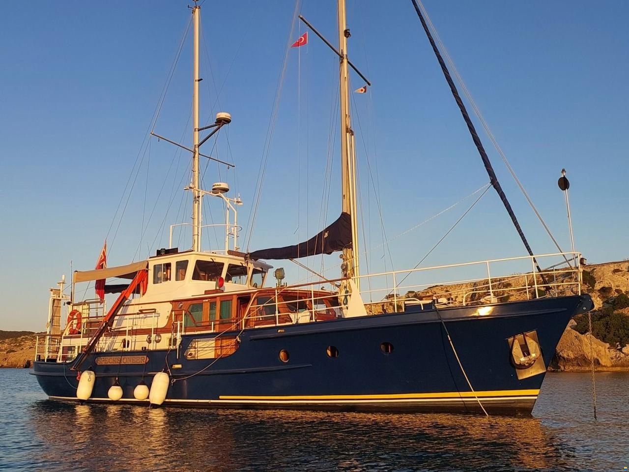 Custom Motorsailer