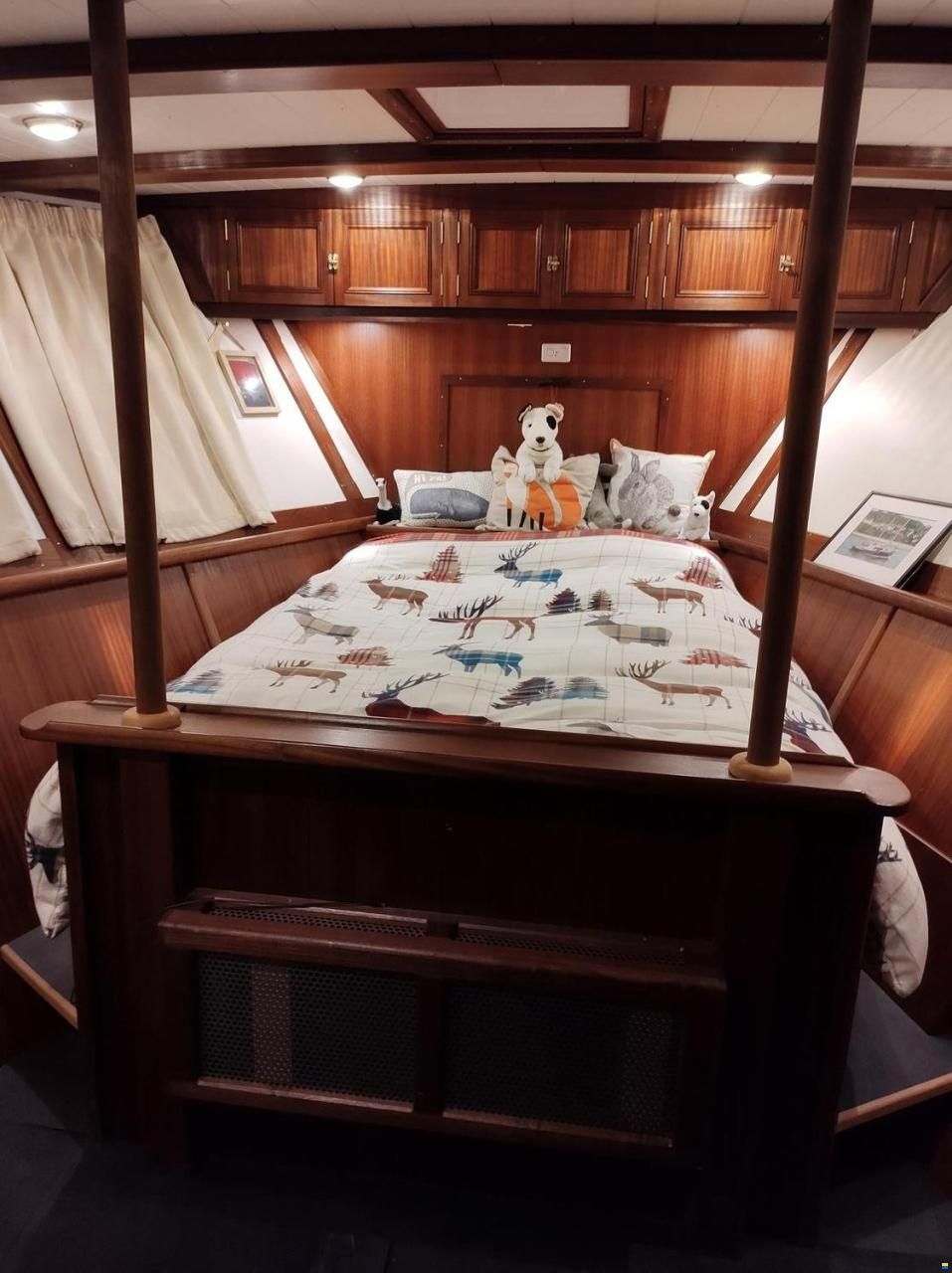 Custom Motorsailer