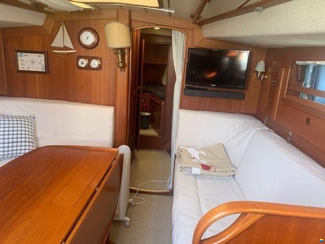 Hallberg-Rassy HR 382