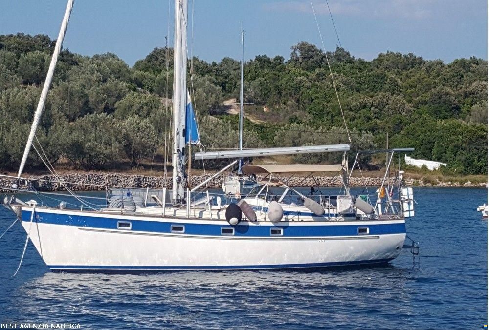 Hallberg-Rassy HR 382
