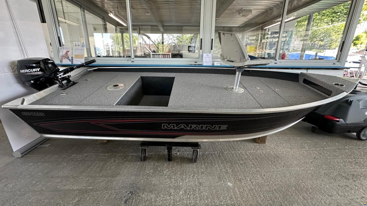 Marine s.r.o. 400 Bass Inkl. 8 PS Mercury