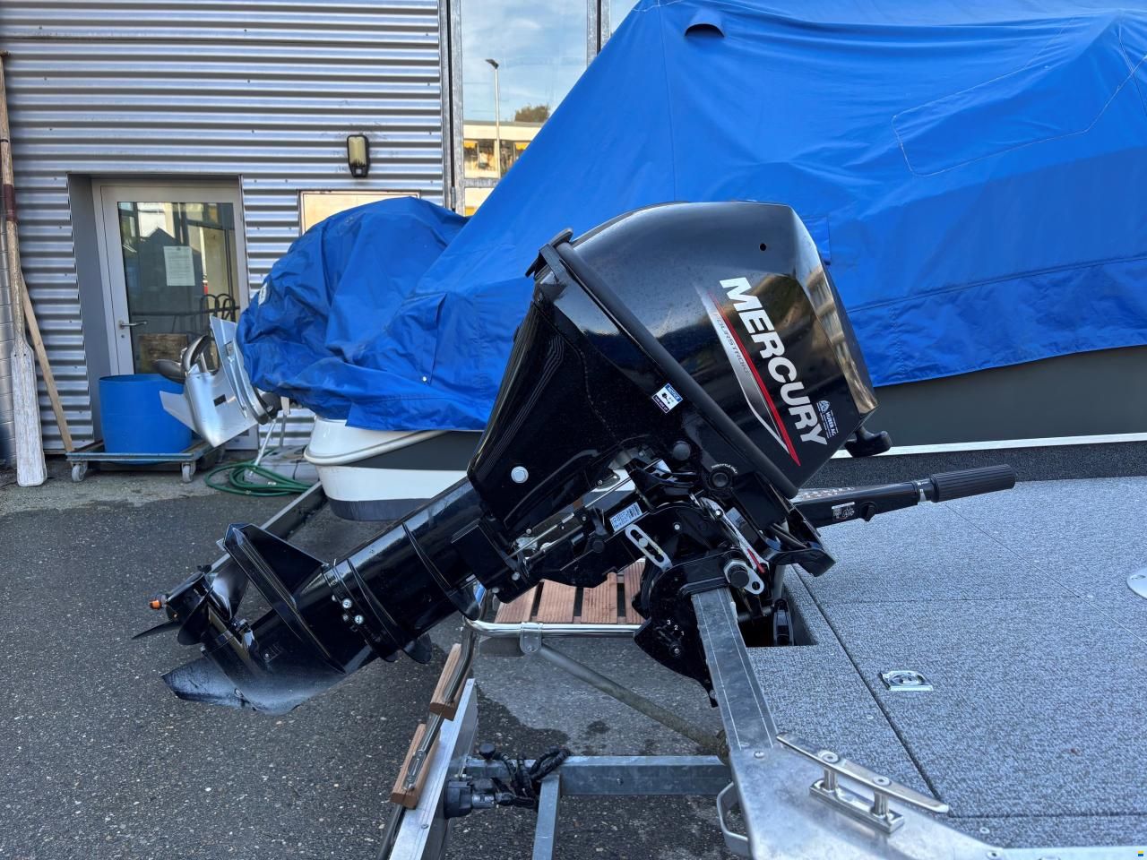 Marine s.r.o. 400 Bass