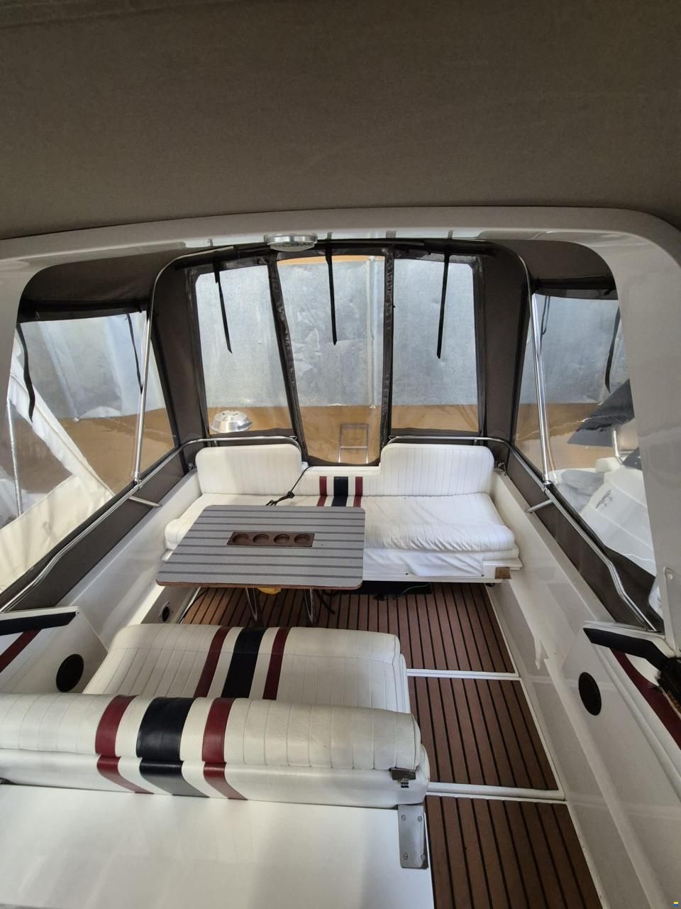 Fairline Carrera 24