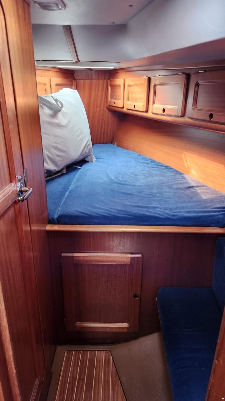Bavaria 350 Lagoon