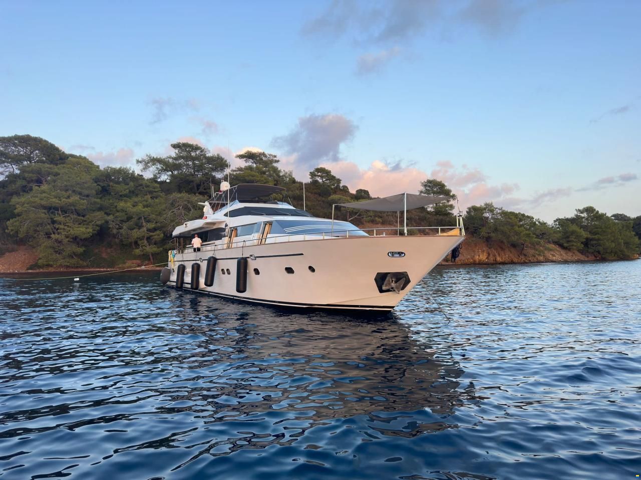 Falcon Yachts 92