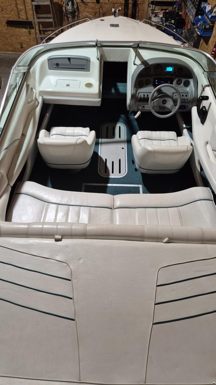 Sea Ray 180 CB